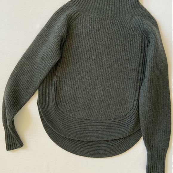 Wilfred Free Italian Yarn Turtleneck Sweater in Dark Green Size XXS - Picture 6 of 10
